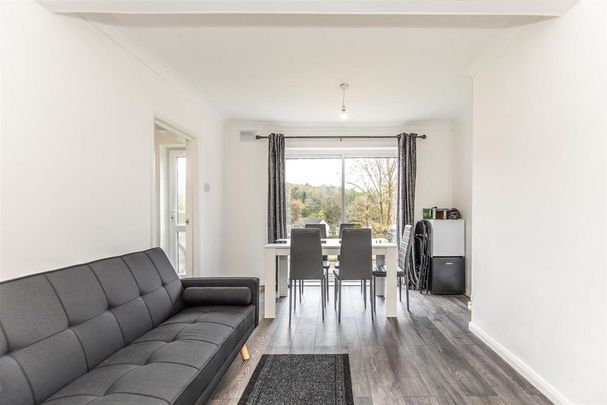 5 bedroom house to rent - Photo 1