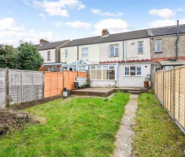 3 bedroom terraced house to rent - Photo 5