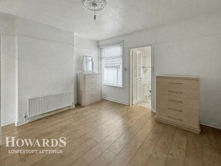 2 bedroom end of terrace house to rent - Photo 5