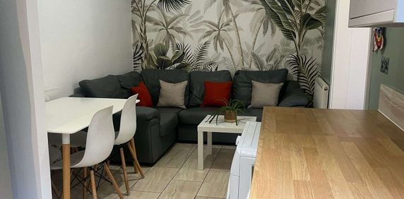 🛍️🥂Close To Retail Park💰💳 Room 3 - Photo 2