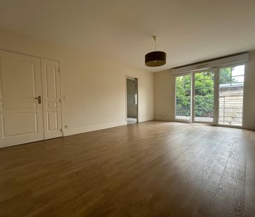 Location Appartement 3 pièces 69m² BORDEAUX 33000 - Photo 2