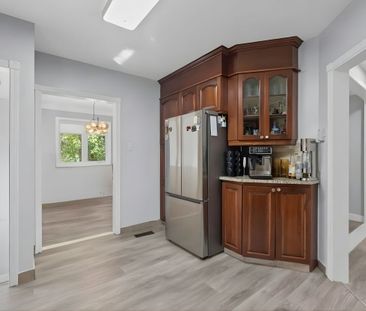 For Lease - 43 Cordova Street, Meadowlands - Crestview and Area, On... - Photo 1