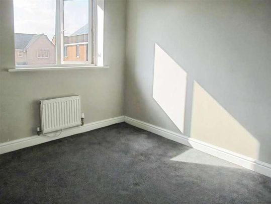 Germain Close, Selby, YO8 - Photo 1