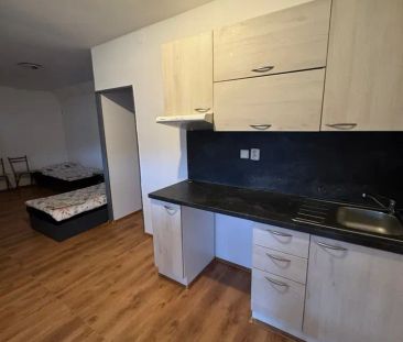 Pronájem bytu 1+kk, 28 m - Fotografie 4