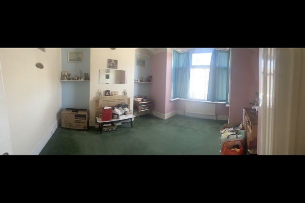 4 Bed Terraced House, St. Johns Road, HA9 - Photo 1