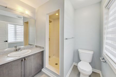 For Lease - 131 Pagebrook Crescent, Hamilton, Ontario - Photo 2