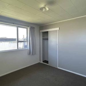 Three bedroom house - Wairoa - Photo 2