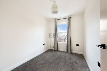 Offa Road, TN35 5HR - Photo 4