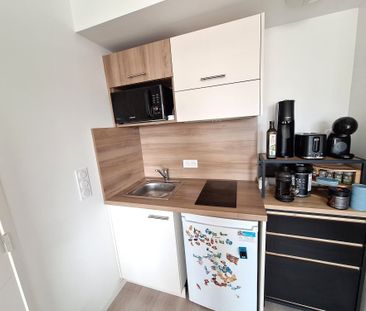 Location Appartement 2 pièces 42m² LES SABLES D’OLONNE 85340 - Photo 3