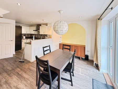 3 bedroom house to rent Brambling Avenue, Coventry, CV4 - Photo 2