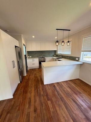 Charming 3BR Henderson Haven - Photo 1