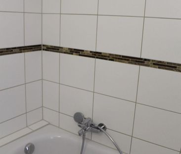 Rent a 3 rooms apartment in Courgenay - Photo 6