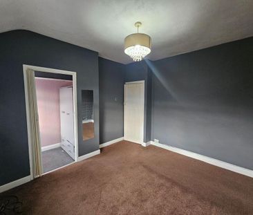 2 bedroom semi-detached house to rent - Photo 3