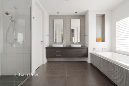 9 Prahran Grove, Elsternwick - Photo 4