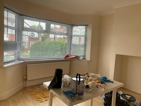 3 bedroom semi-detached house to rent - Photo 3