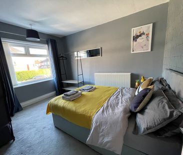 3 Bed Semi-Detached House, Oldroyds Crescent, LS11 - Photo 4