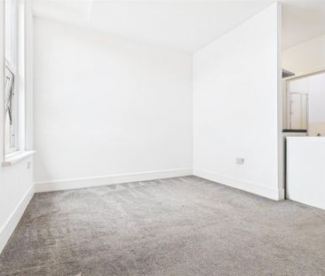 Property to rent - Photo 3