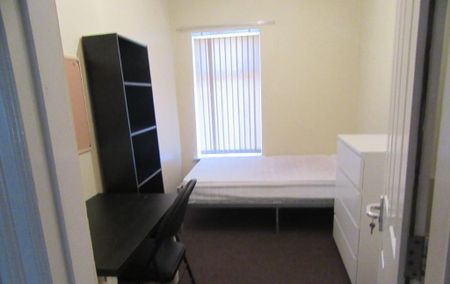 5 bedroom terraced house to rent - Photo 2