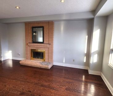 For Lease - 200 Forsyth Road Unit# Upper, Newmarket, Ontario - Photo 1