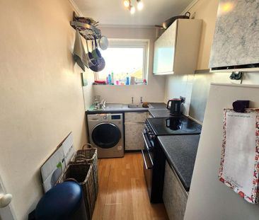 1 bedroom flat to rent - Photo 6
