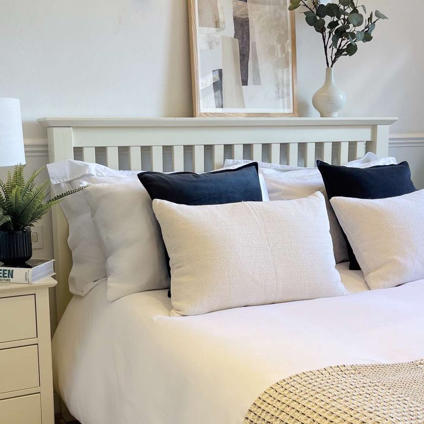 Welbeck Room 2 - Photo 1