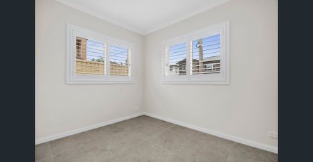 New Garden Flat – Modern Coastal Living - Photo 3