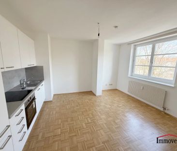 UNBEFRISTET - Helle, sanierte 2-Zimmerwohnung mit schönem Ausblick! - Photo 6