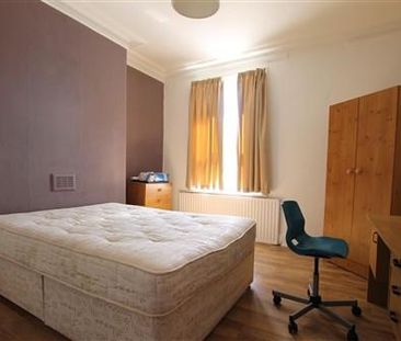 6 bedroom terraced house to rent - Photo 3