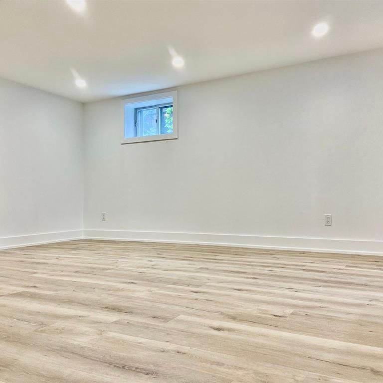 For Lease - 127 Treeview Drive Unit# Bsmt, Toronto, Ontario - Photo 1