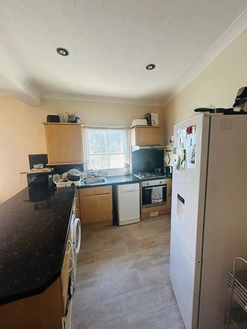 1 Bed Flat, Buckingham Place, BN1 - Photo 2