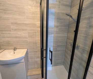 Room in a Shared House, London Road, SM6 - Photo 5