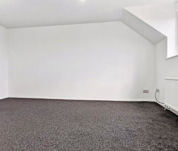 2 bedroom property to rent - Photo 1