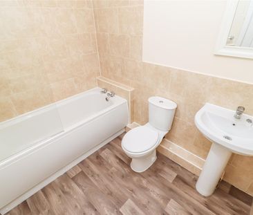 Grove Road, Wakefield - Photo 6