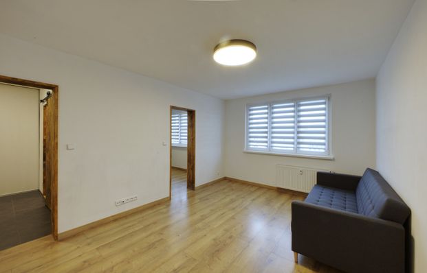 Pronájem bytu 1+1 37 m² - Photo 1
