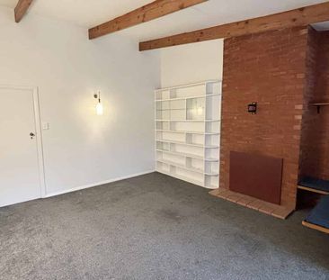 Freshly Renovated Family Home - Cashmere High School Zone - Photo 3