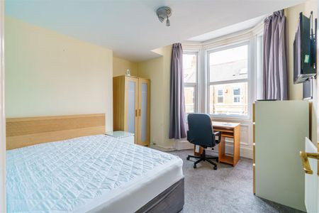 6 bed maisonette to rent in Tavistock Road, Jesmond, NE2 - Photo 3