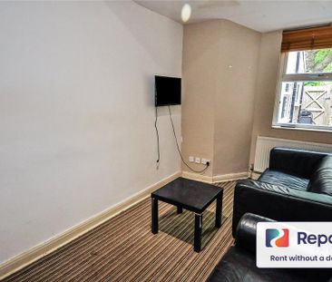 4 bedroom terraced house to rent - Photo 5
