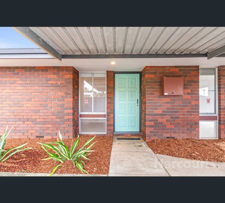 25 Glenside Crescent, Craigie, WA 6025 - Photo 4