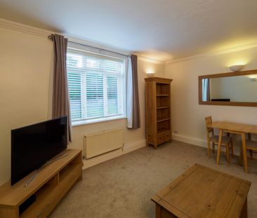 Very Large 1 Bed Property to let in Watford with Private Garden - Photo 5