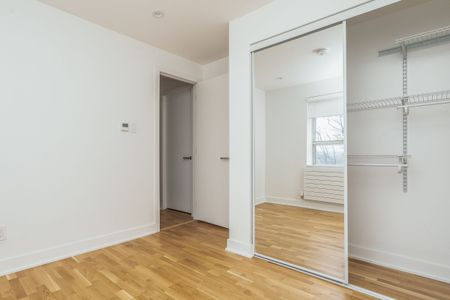 39 Riverwood Parkway - Photo 4