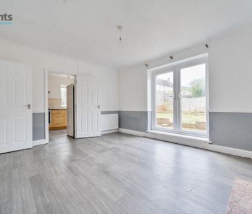 4 bedroom detached house to rent - Photo 1