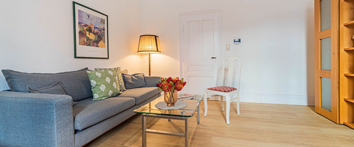 City-Residence: Großzügige 1-Zimmer-Wohnung mit Doppelbett Nähe Kirchplatz - Photo 1