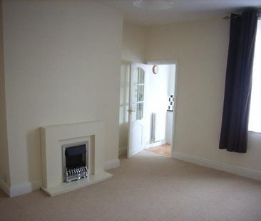 3 bedroom flat to rent - Photo 1