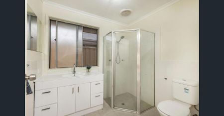 EASY LIVING CLOSE TO LOCAL SHOPS, PARKS AND SCHOOLS - Photo 2