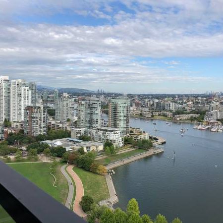 Waterfront 2BR & Den with A/C at Waterford in Yaletown - Photo 3