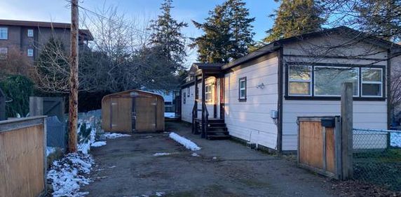 Large Yard // 2 Bed // 2 Bath // Home Langford - Photo 2