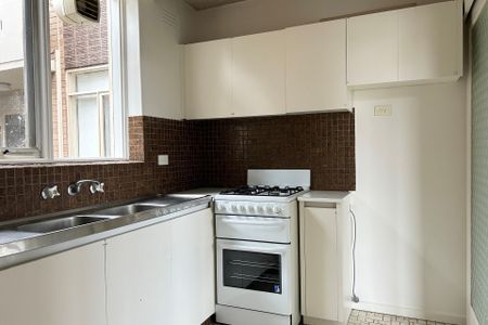 Great lifestyle in premier location - Photo 5