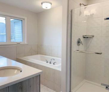 For Lease - 704 Pipit Lane, Barrhaven, Ontario - Photo 3