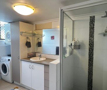 2/19 Leonard Avenue, Surfers Paradise, Qld 4217 - Photo 5
