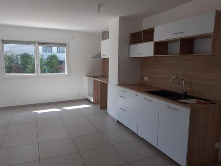 Location Appartement 4 pièces 103m² ANNECY 74000 - Photo 5